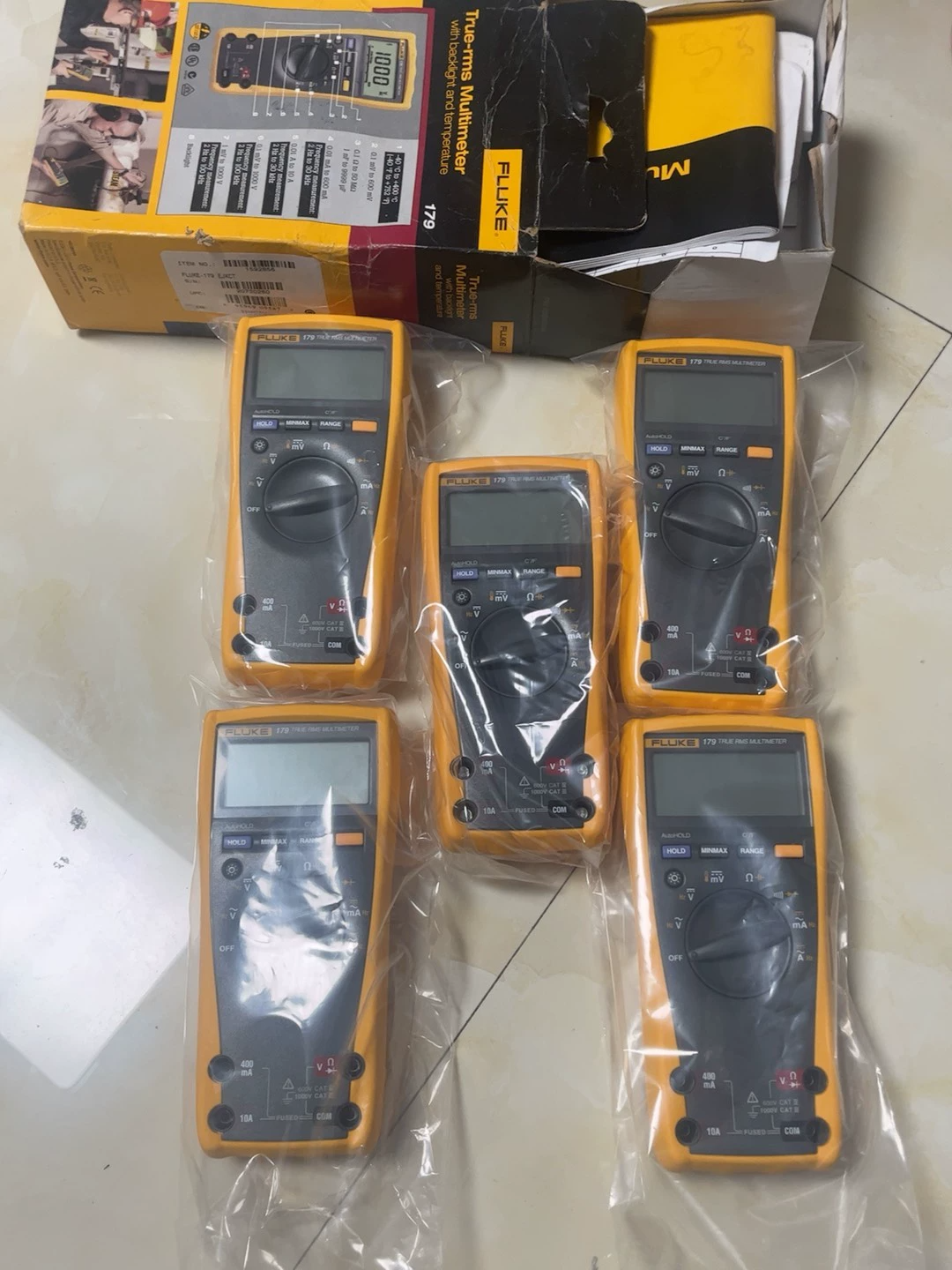 True-RMS Digital Fluke 179 Multimeter 1000V 10A 6000 Count Backlit Temp CAT IV 600V CAT III 1000V