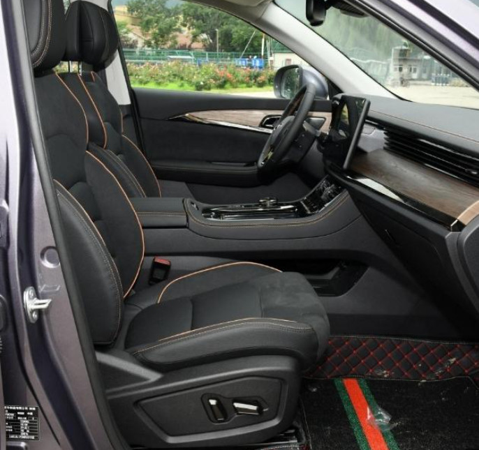SKYWORTH EV6 2021 410 CHUNXING Version Electric Medium SUV 5 Door 5 Seats