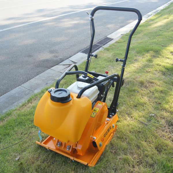 Hand Held 5.5hp Vibratory Plate Compactors With Gasoline Diesel Power