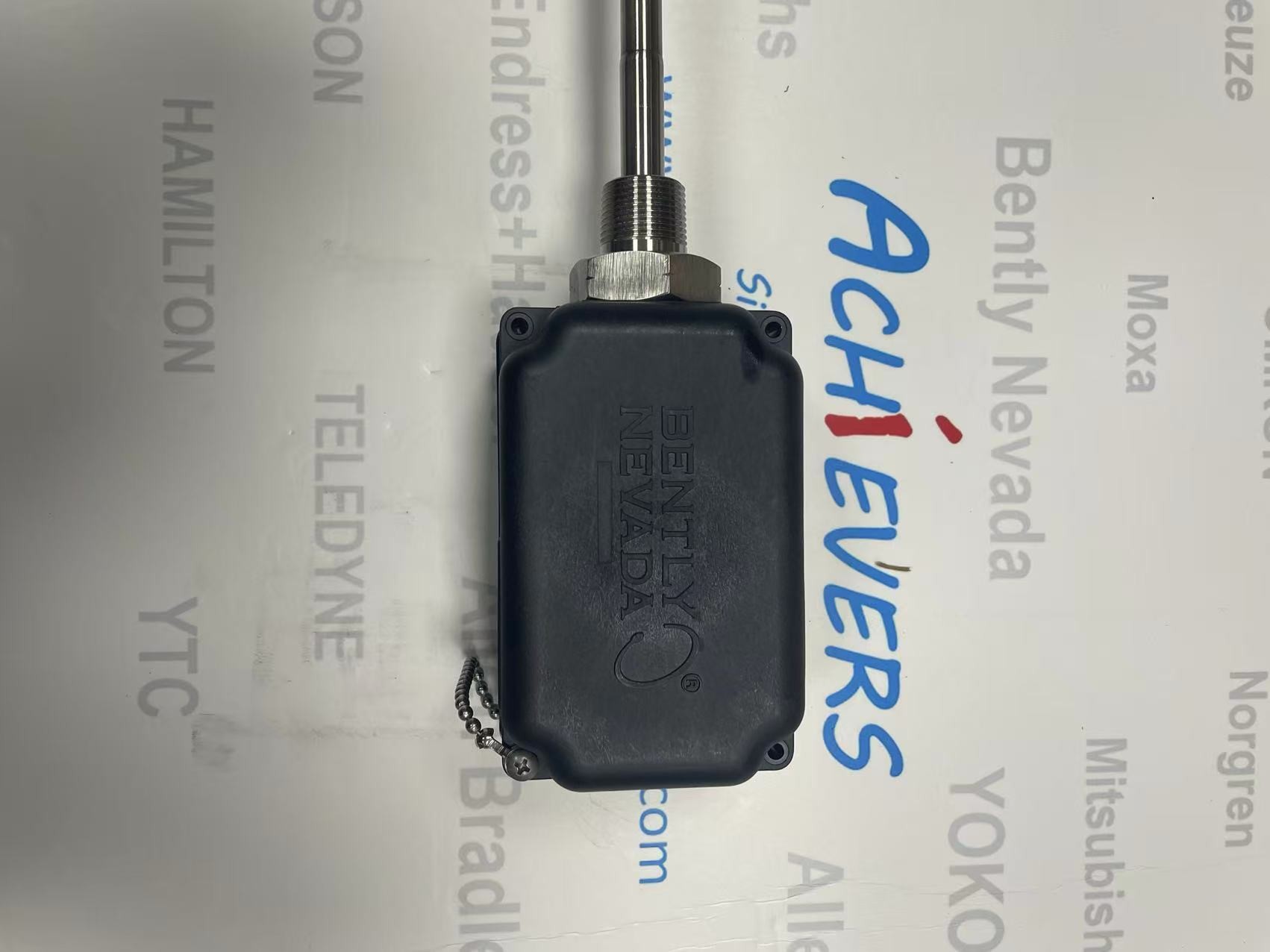 Quality Bently Nevada Proximity Transducer 330881-28-00-135-03-02 for sale