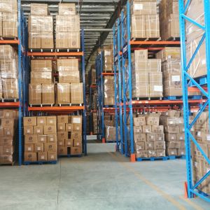 Quality Customized Metal Warehouse Racking Simple Structures Heavy Duty Industrial Racking for sale