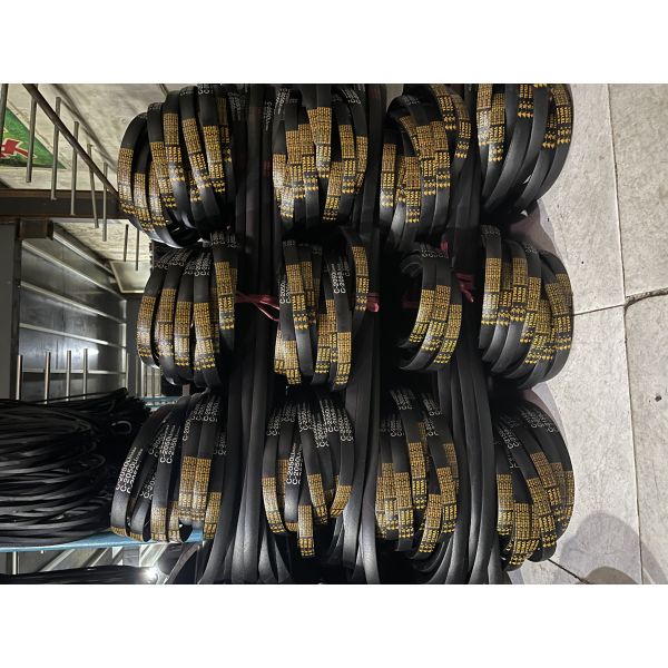 Abrasion Resistance Triangle V Belt Rubber Type D Top Width 32mm Depth 19mm