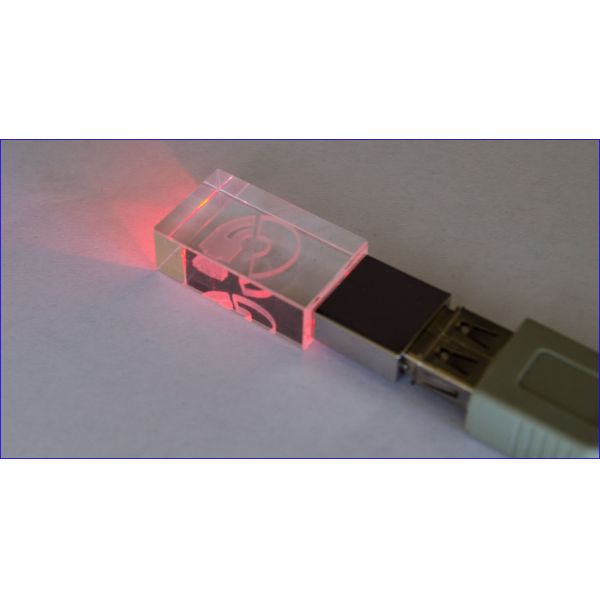 Crystal 3D LOGO 32GB Pen Drives Memory Stick Shinning LED Light