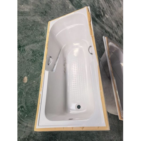 Built-in Structure and Optional Drainer for Easy Installation Acrylic Panel Bathtub