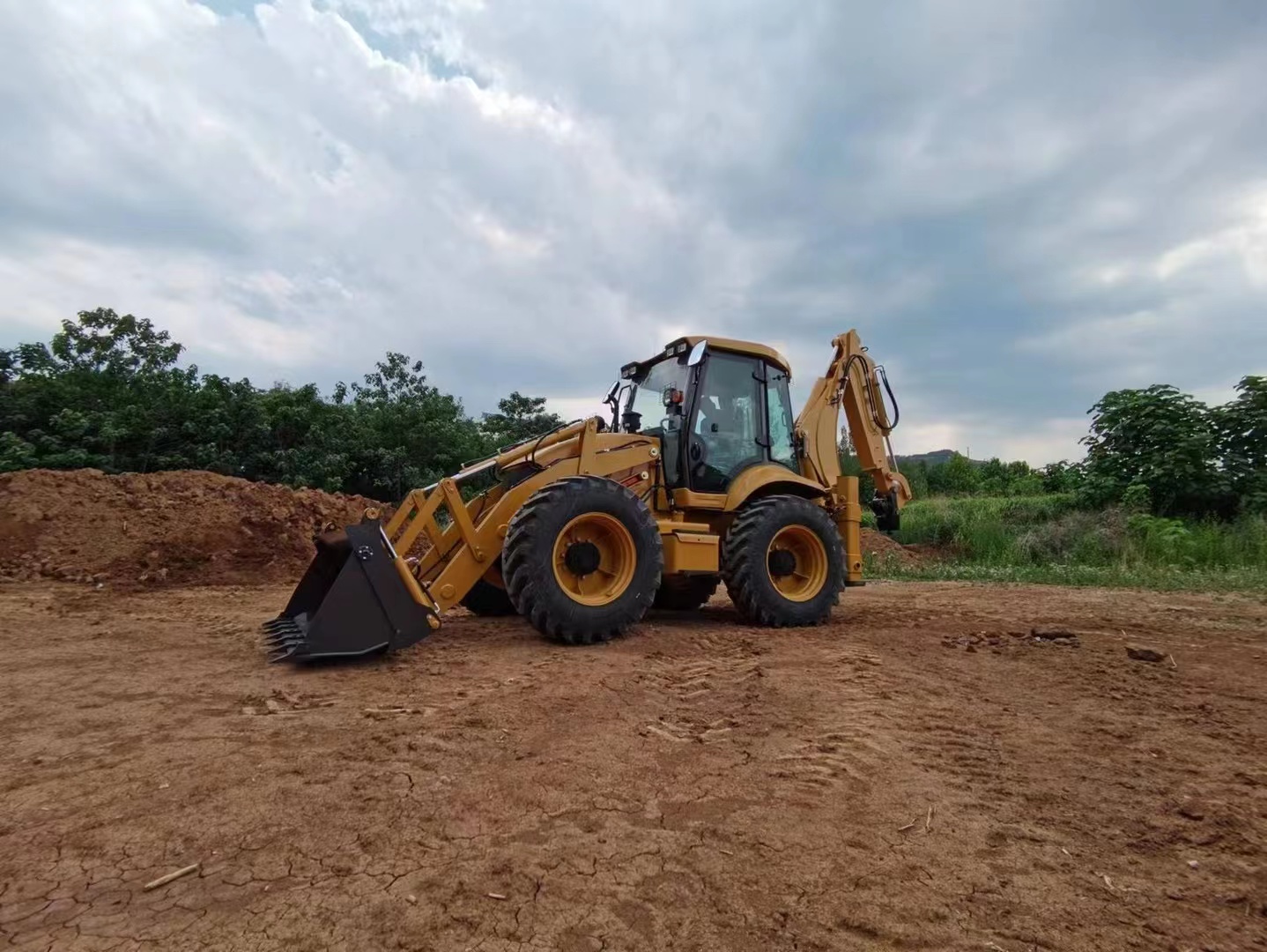Cummins EURO V Engine Compact Wheel Loader Backhoe Loader SNSC Fully Hydraulic System