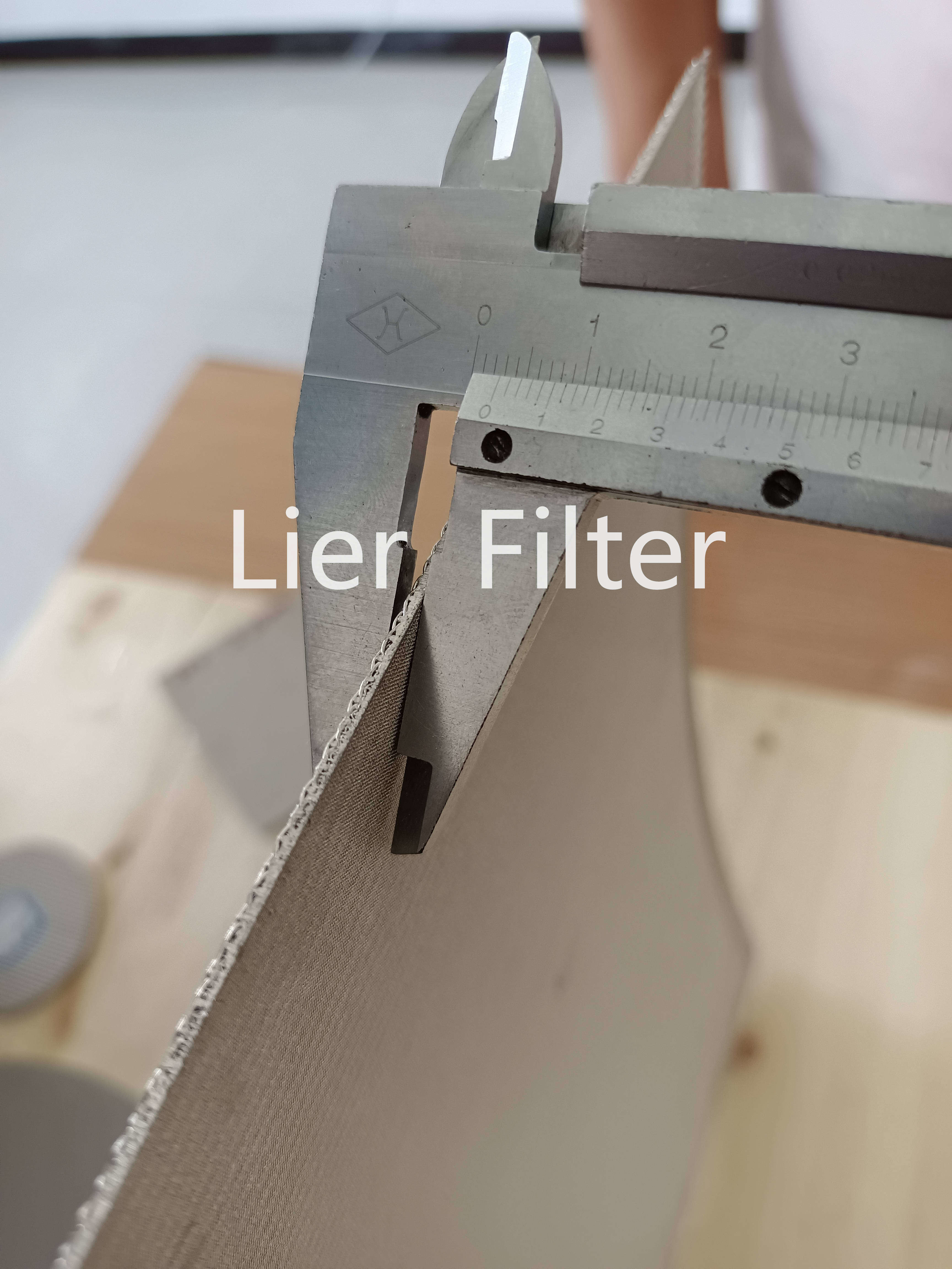 Metal Stainless Steel Sintered Mesh Filter High Precision High Temperature Filtration