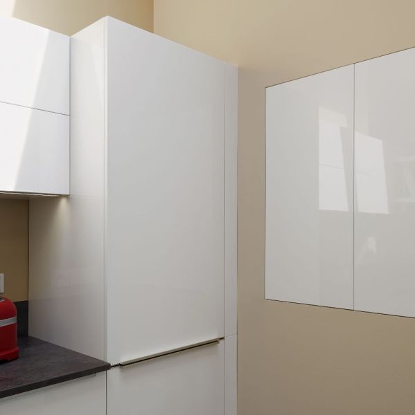Modern Small U Shaped Kitchen Cabinets High Gloss MDF White Lacquer Kitchen Cabinet