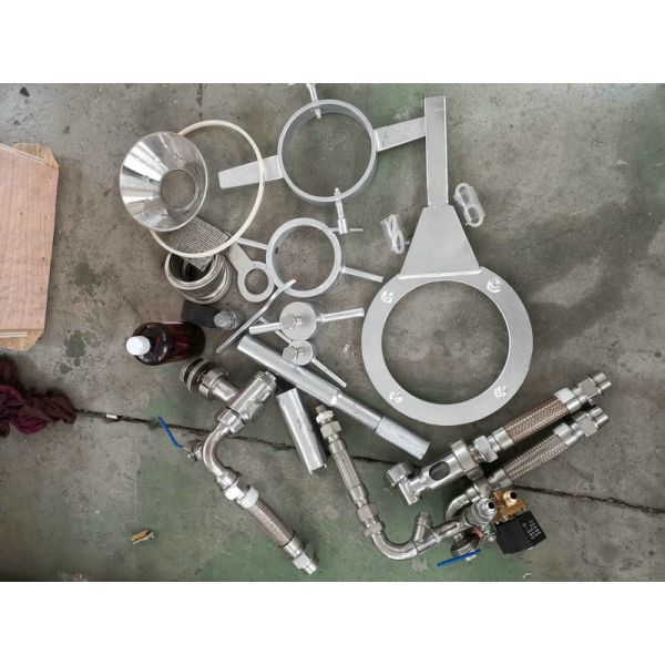 Smooth Operating Centrifugal Oil Water Separator Self Cleaning PLC Control