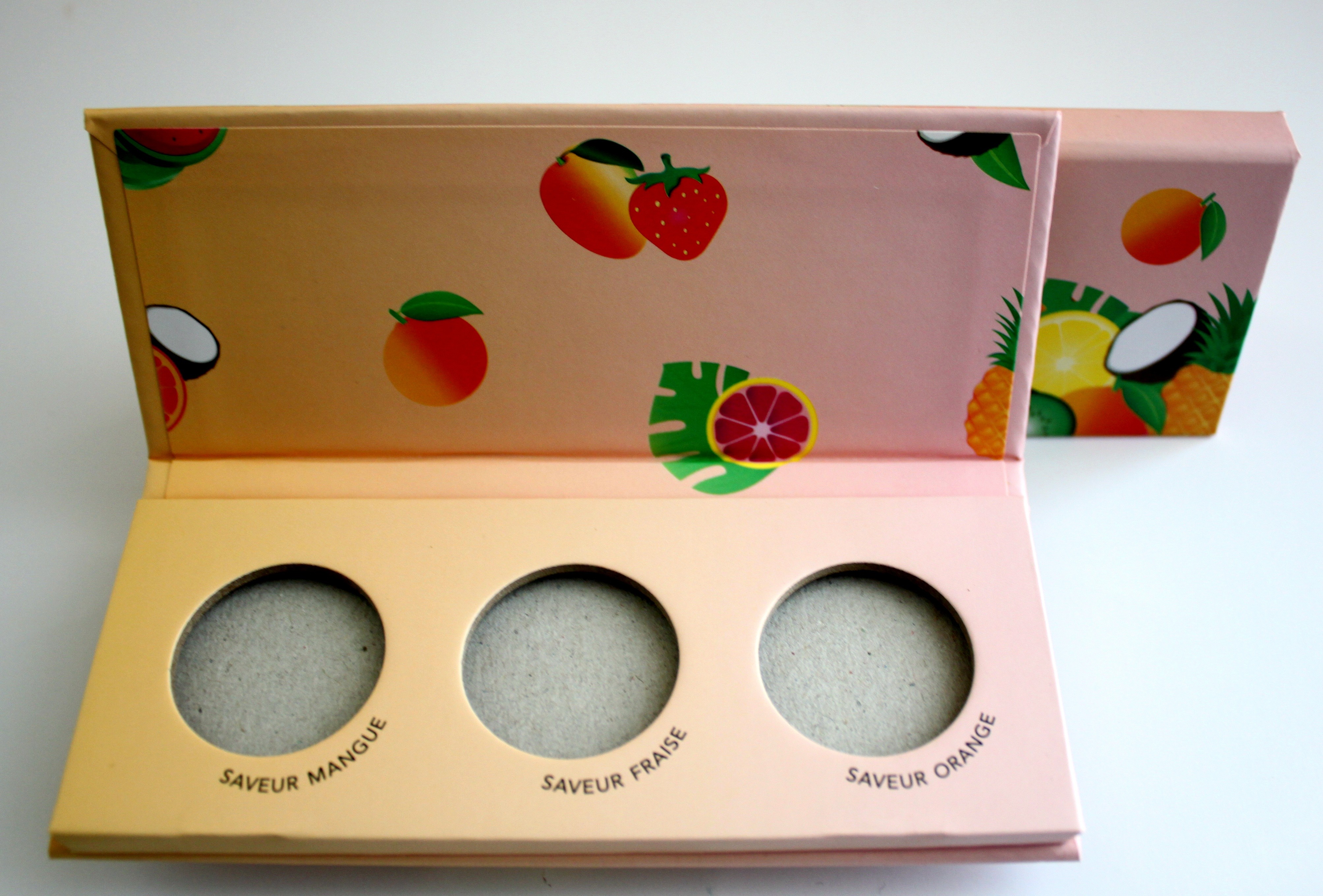 Matte Lamination Empty Blush Palette DIAM 30MM 3 Pans Position