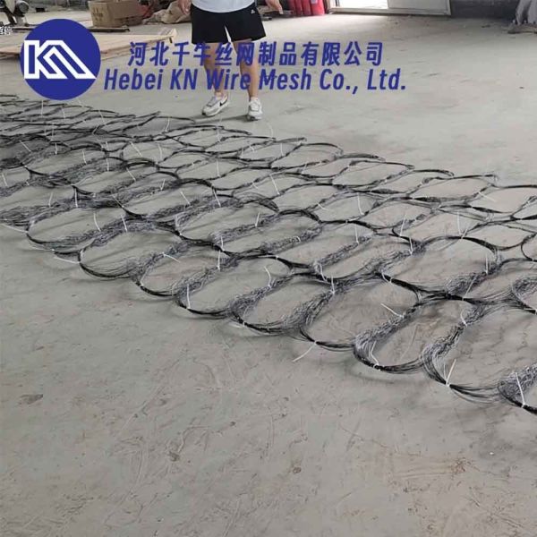 Barely Noticeable Obstacle MZP Low Visibility Wire Obstacle Anti Tank Barrier Wire Mesh Netting